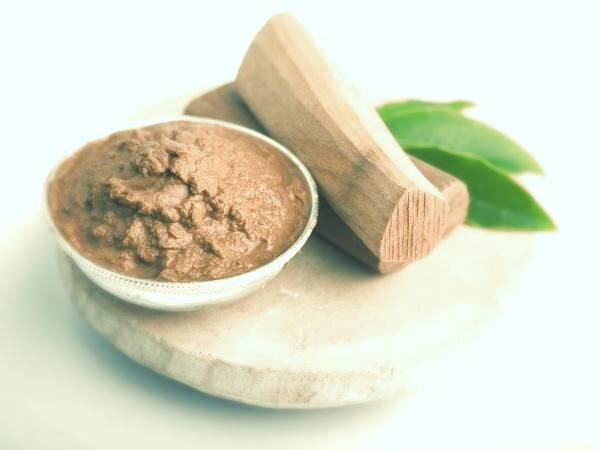 ماسک چوب صندل