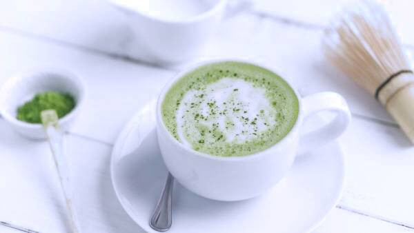 نوشیدن چای ماچا