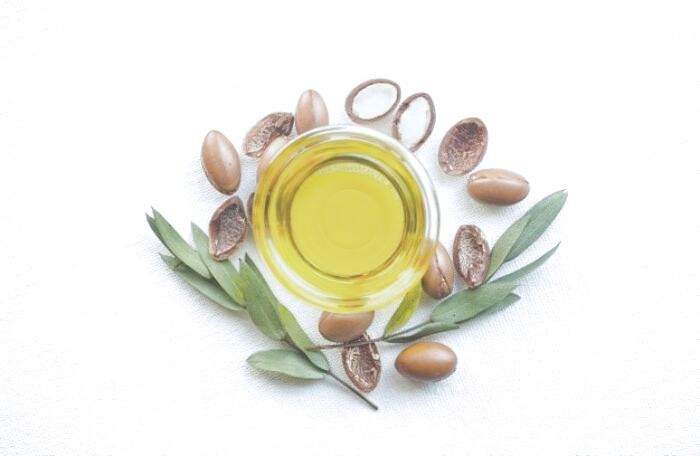 خواص روغن بادام تلخ