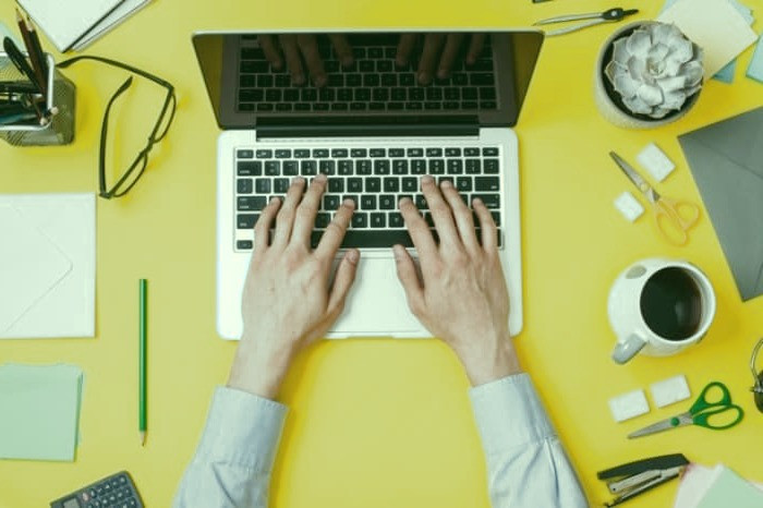 صفحه نمایش کامپیوتر