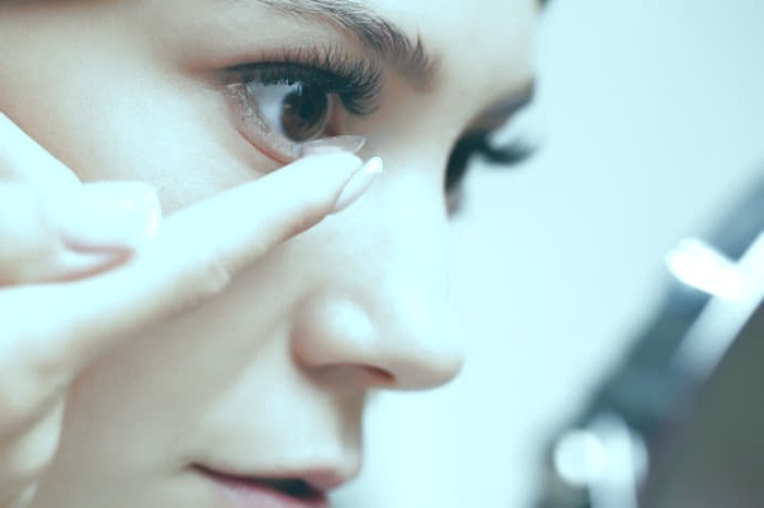 مشکلات لنز طبی