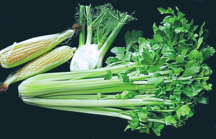 بینی کورن و کرفس