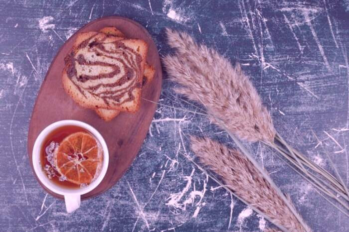 خوردن عصرانه