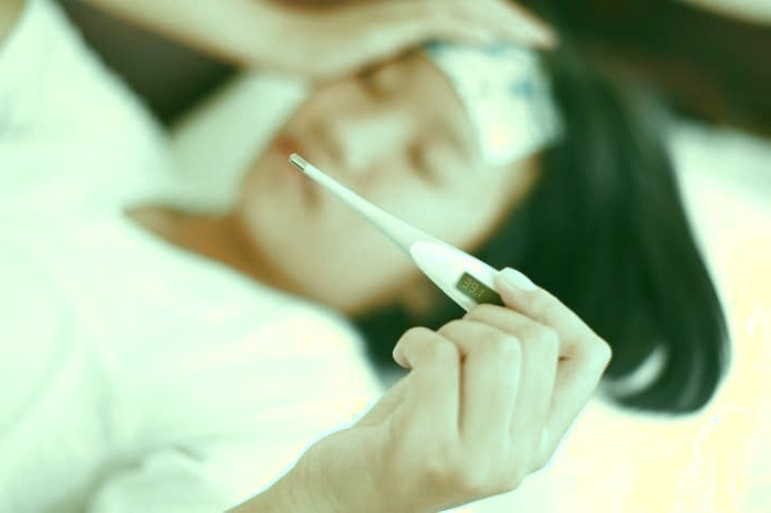 تب و لارنژیت