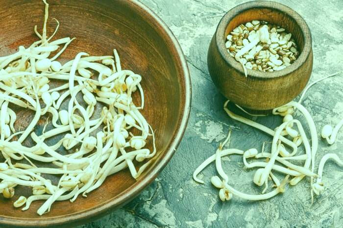 عوارض خوردن جوانه خام