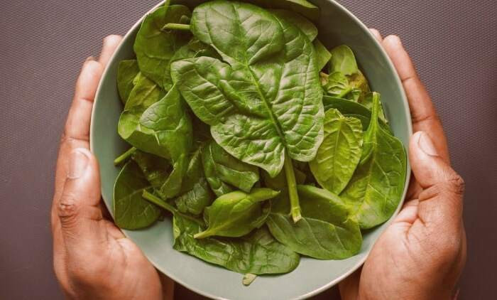 خوردن اسفناج