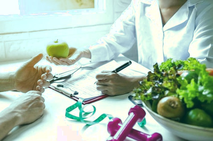  متخصص پزشکی ورزشی