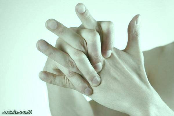 خطرات شکستن قولنج گردن 