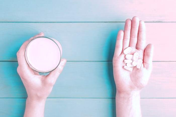 خوردن دارو با شیر