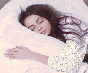 آیا چرت زدن در بعد از ظهر مفید است یا مضر؟