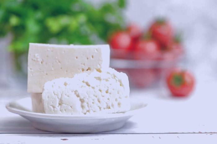 فواید و عوارض احتمالی پنیر عوارض پنیر چیست؟