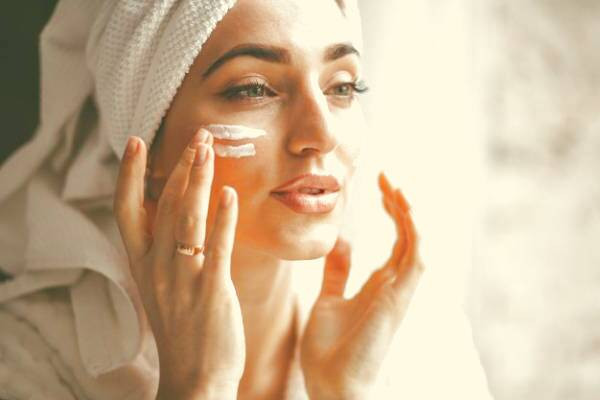 مرطوب کردن پوست خشک