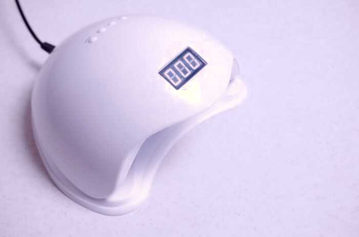 دستگاه یو وی