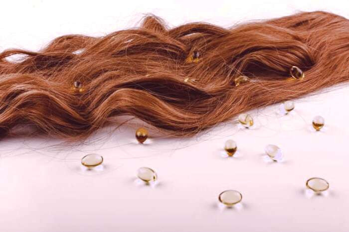 مرطوب کردن مو