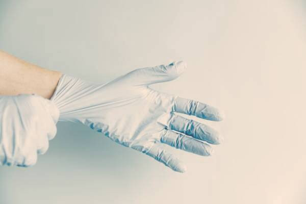 استفاده از دستکش