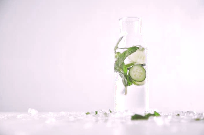 آب خیار و نعناع 