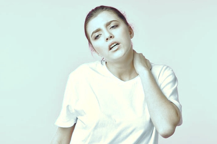 درمان طبیعی بیماری اسپوندیلوز گردن 