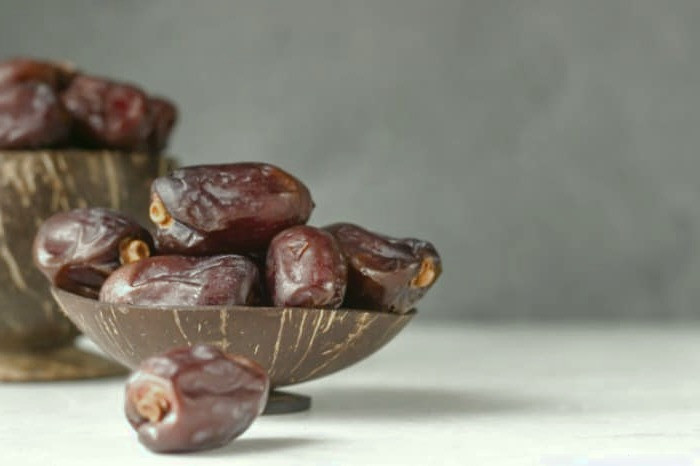 عوارض جانبی خرما 