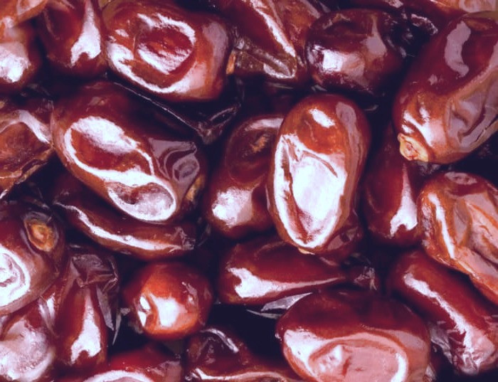 عوارض خرما خوردن