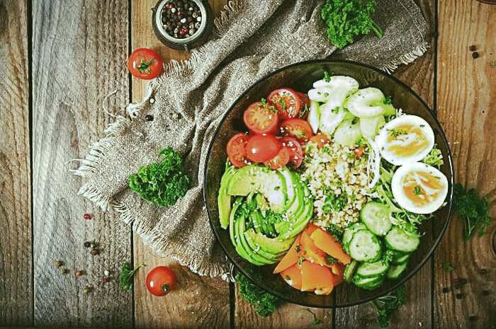 تغذیه موثر در درمان و از بین بردن خط خنده تغذیه برای رفع خط خنده