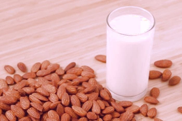 عوارض شیر بادام
