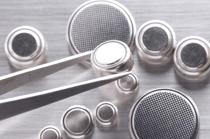 باتری دکمه ای