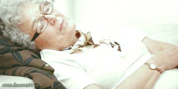 خواب افراد مسن