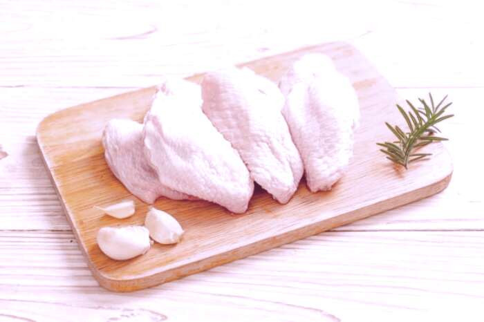 خوردن مرغ هورمونی