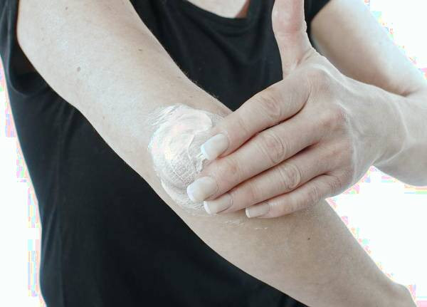 مرطوب کردن آرنج