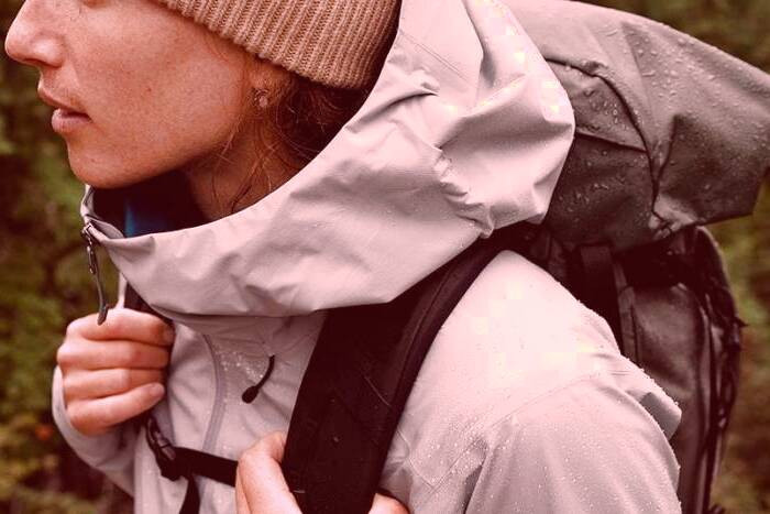 مضرات پوشیدن لباس ضد آب لباس ضد آب