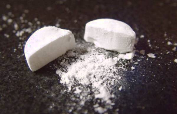 با نصف کردن قرص منتظر این اتفاقات بد باشید! نصف کردن قرص