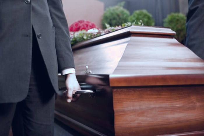 مرگ زود هنگام در چپ دست ها مردن