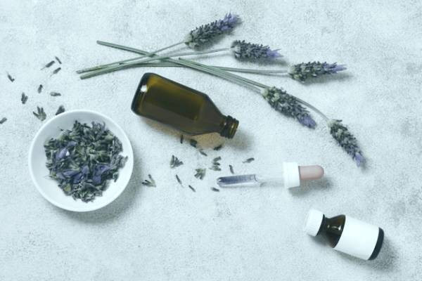 روغن اسطوخدوس