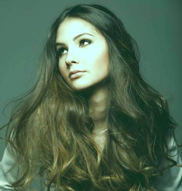 علت پرپشتی موهای هندی ها