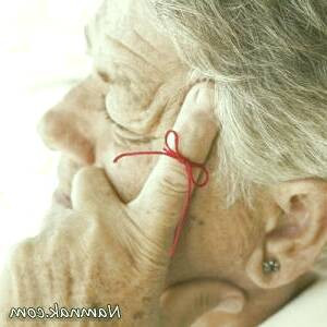 رابطه خواب آلودگی و چرت زدن با علائم آلزایمر