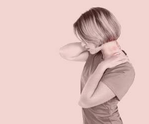 بررسی علل و نشانه‌های آرتروز گردن و راه‌های درمان آن