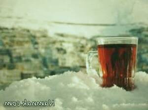 چای دم کرده در مقابل چای یخ: کدام گزینه مفیدتر است؟