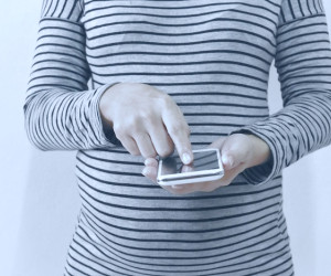 بارداری و تماس با امواج الکترومغناطیسی - آیا استفاده از تلفن همراه در طول بارداری خطرناک است؟