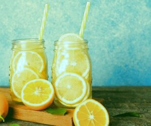 بررسی پیامدهای احتمالی مصرف آبلیمو بر سلامت دندان‌ها