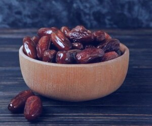 بهبود کم خونی و رنگ پریدگی با مصرف خرما