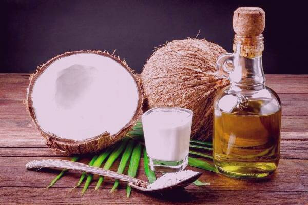 روغن نارگیل برای درمان آفت 