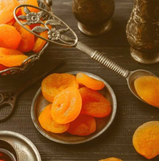 نگهداری زردآلو خشک