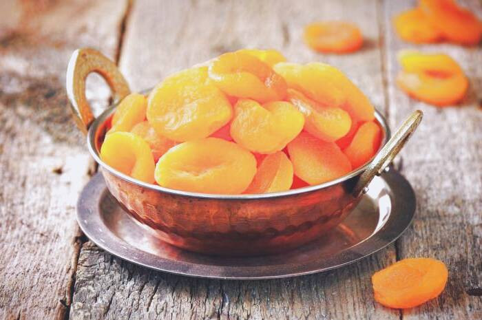 زردآلوی خشک برای