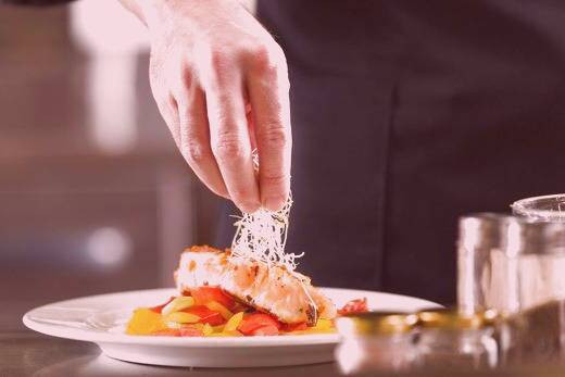 سفارش غذای سالم در رستوران