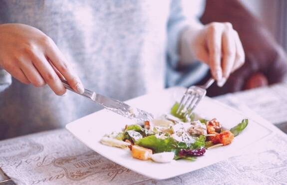 سفارش غذای سالم در رستوران