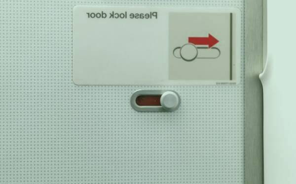 قفل در هواپیما