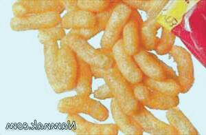 خوردن پفک برای کودکان زیر دو سال ممنوع !