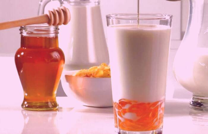 شیر عسل گرم