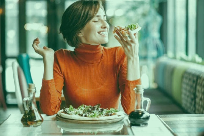 دلیل عصبانیت از صدای غذا خوردن دیگران