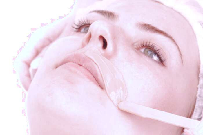 کندن موهای پشت لب